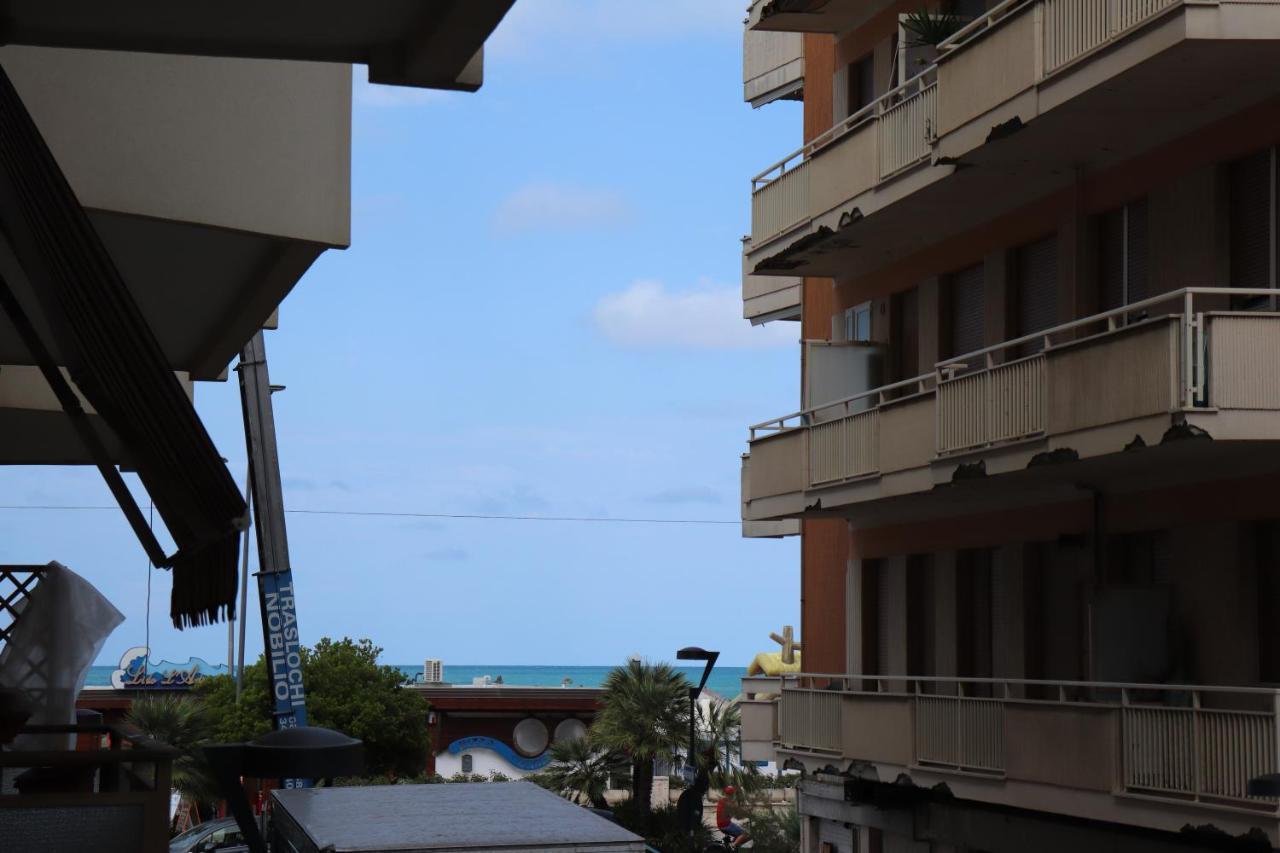 Due Passi Dal Mare Pescara Exterior foto